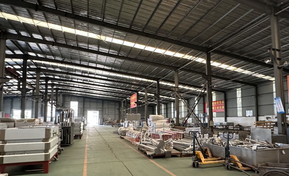 Zhejiang Huier Coating Environmental Protection Equipment Co., Ltd lini produksi pabrikan